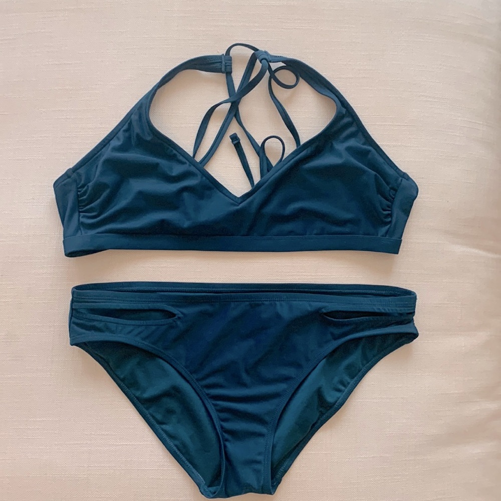 Women’s swimming suit. Size L